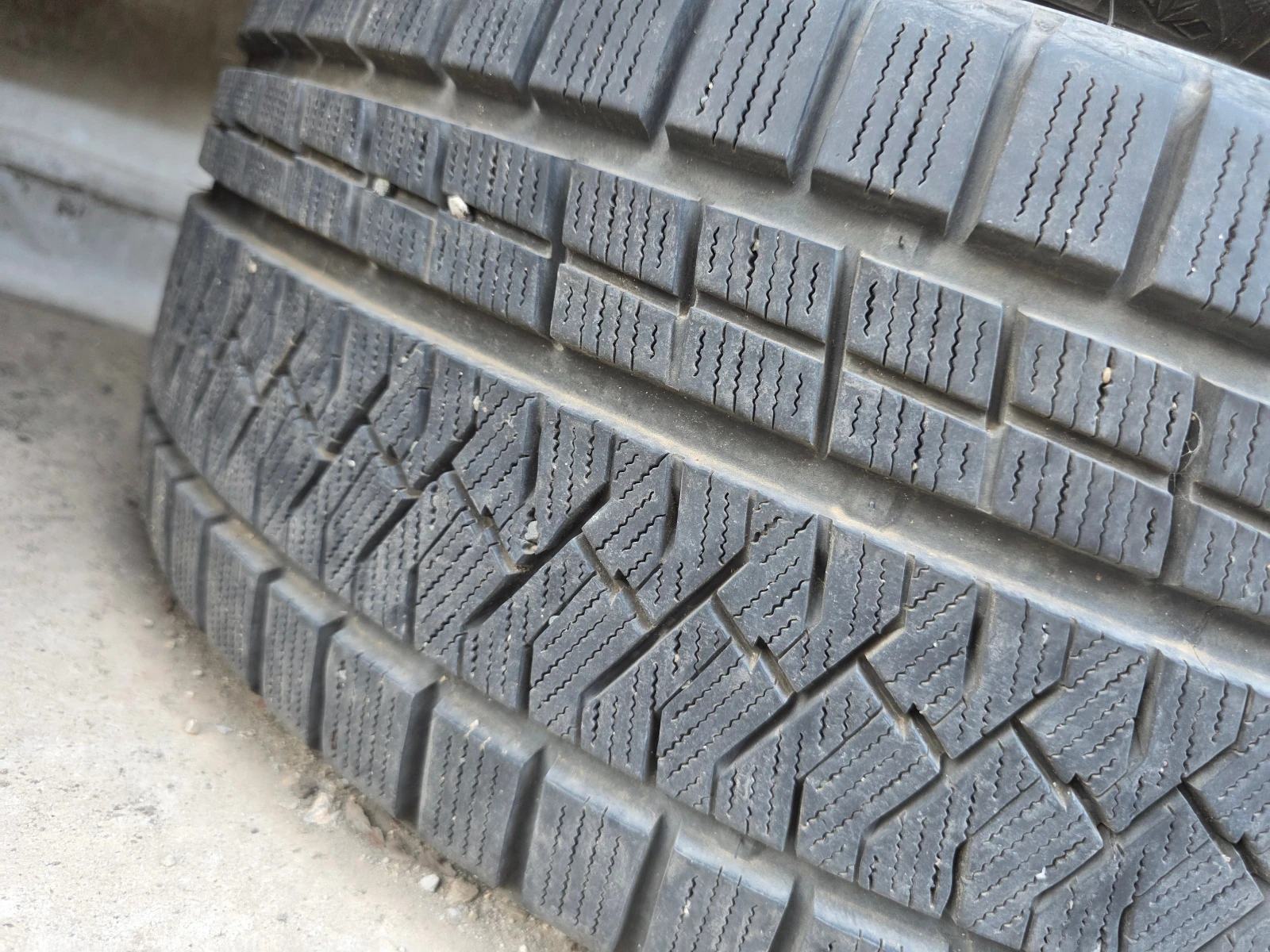 ���� 225/45R19 | Mobile.bg � ����������� 4