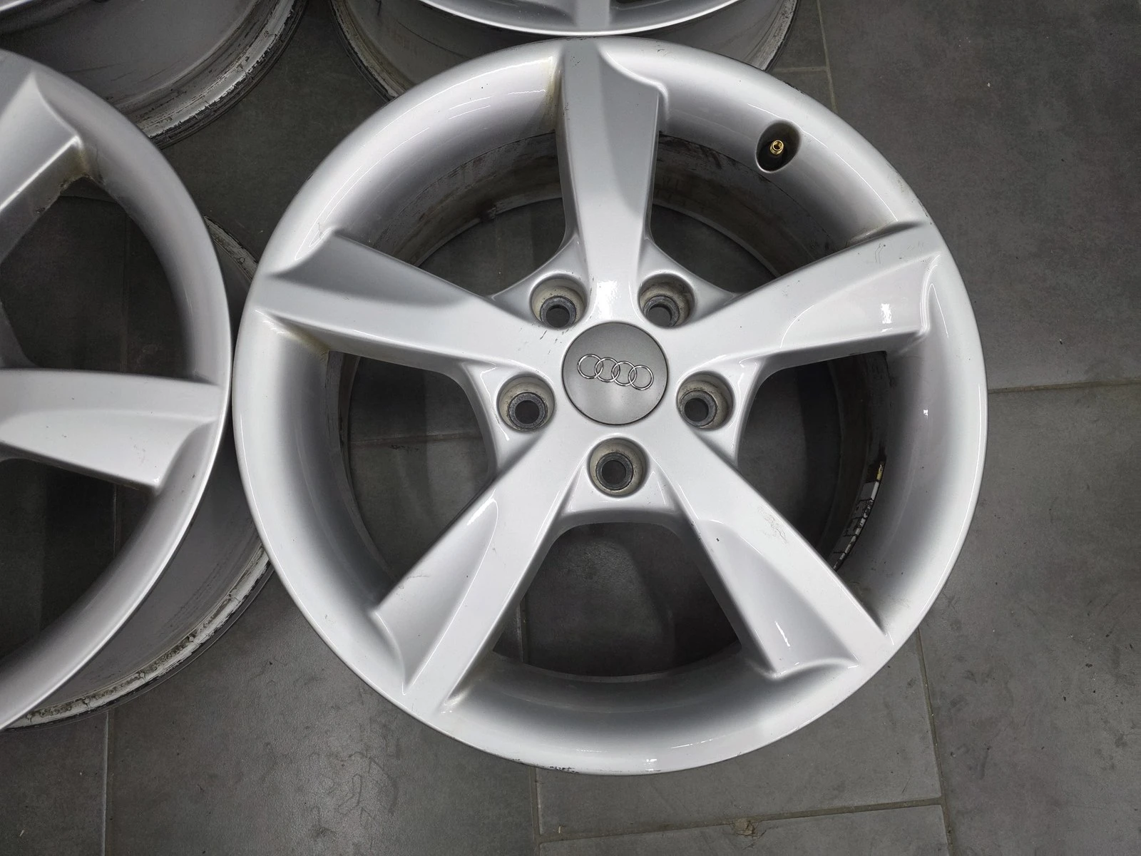 Джанти за Audi, снимка 8 - Гуми и джанти - 56724206