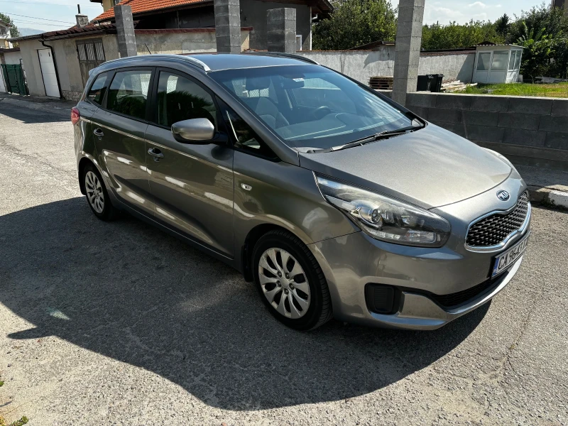 Kia Carens, снимка 1 - Автомобили и джипове - 47516011