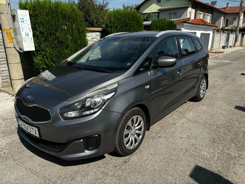 Kia Carens, снимка 2 - Автомобили и джипове - 47516011