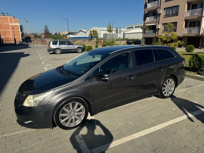 Toyota Avensis Kombi, снимка 6 - Автомобили и джипове - 47650544