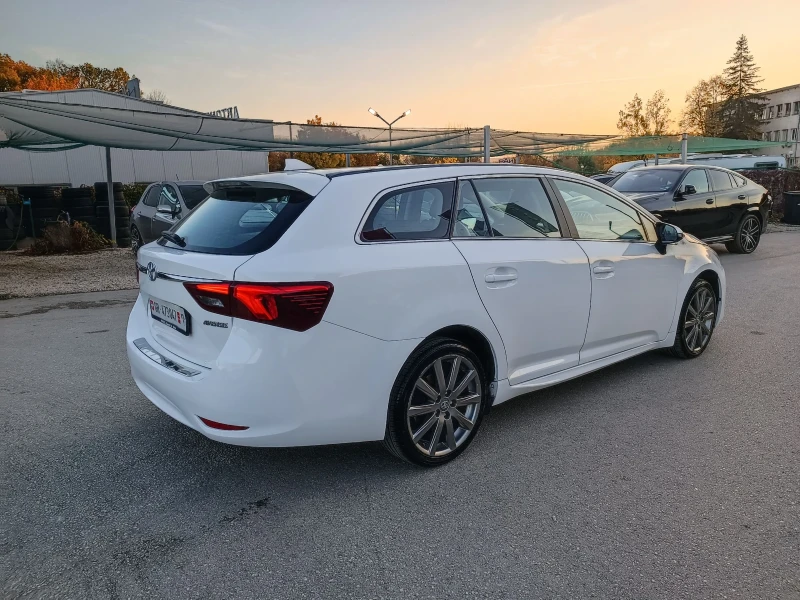 Toyota Avensis 1.8i-147кс-ШВЕЙЦАРИЯ-АВТОМАТ, снимка 3 - Автомобили и джипове - 47796972