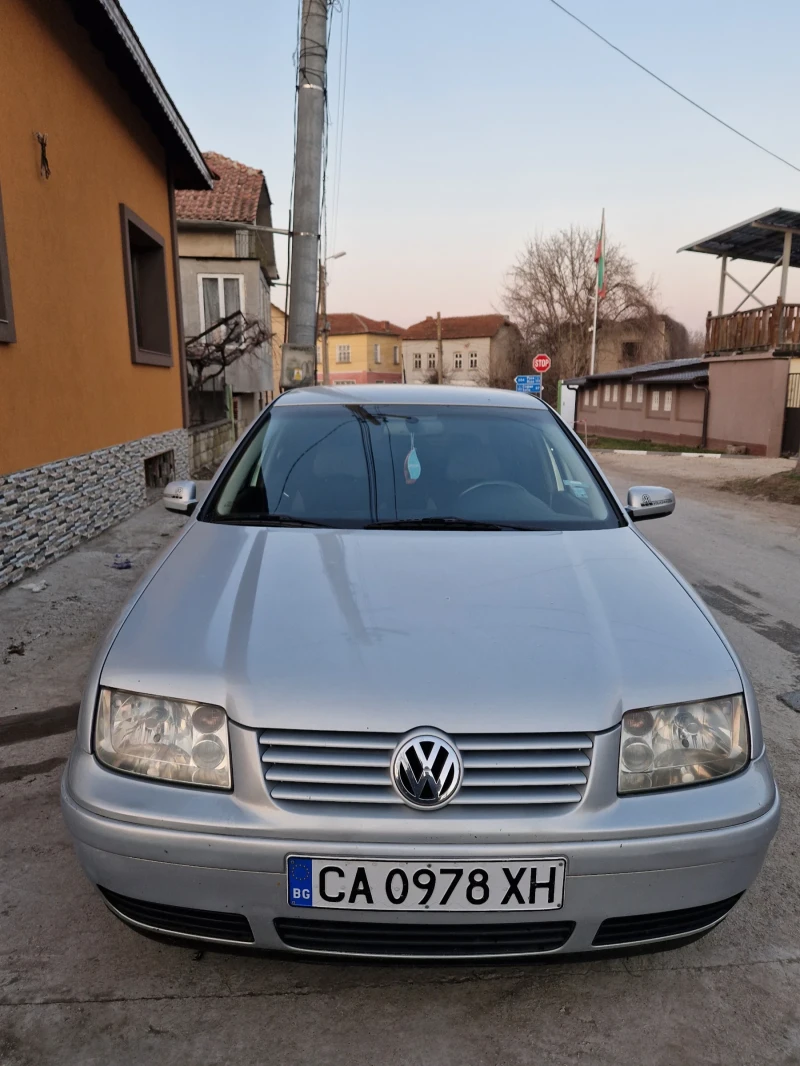 VW Bora, снимка 1 - Автомобили и джипове - 49425907