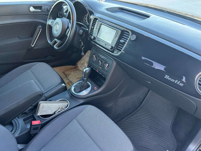 VW New beetle VW New Beetle1.8-170kc Avtomat na 49000km, снимка 11 - Автомобили и джипове - 51529912