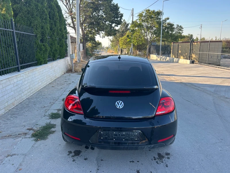 VW New beetle VW New Beetle1.8-170kc Avtomat na 49000km, снимка 7 - Автомобили и джипове - 51529912