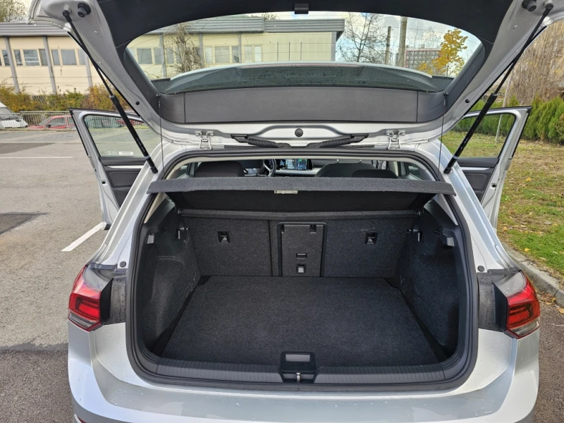 VW Golf 2.0TDI Life+ , снимка 9 - Автомобили и джипове - 52598437