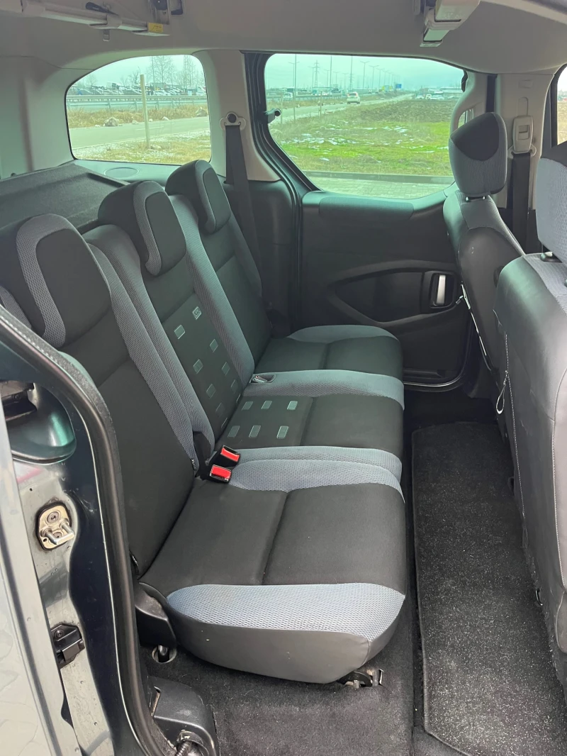 Citroen Berlingo 1.6HDI XTR, снимка 10 - Автомобили и джипове - 53373515