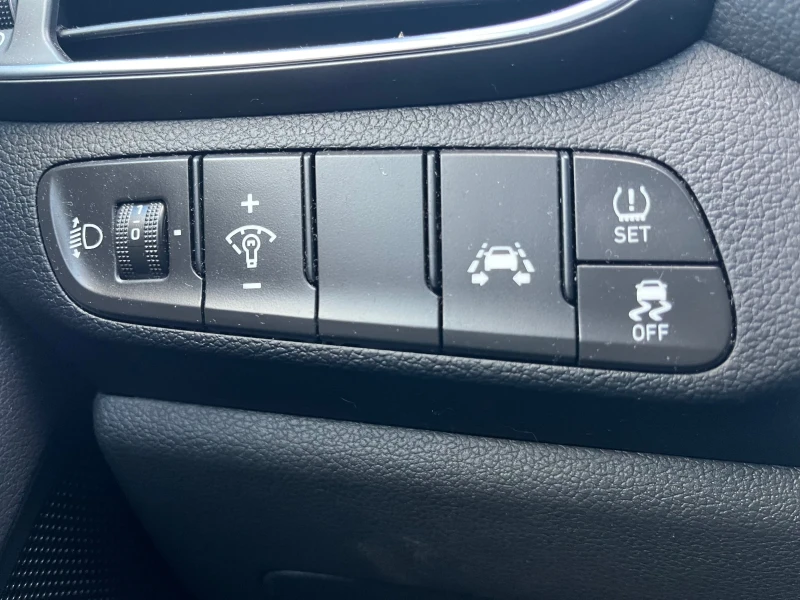 Hyundai I30 ТОП СЪСТОЯНИЕ !!!, снимка 10 - Автомобили и джипове - 53457612