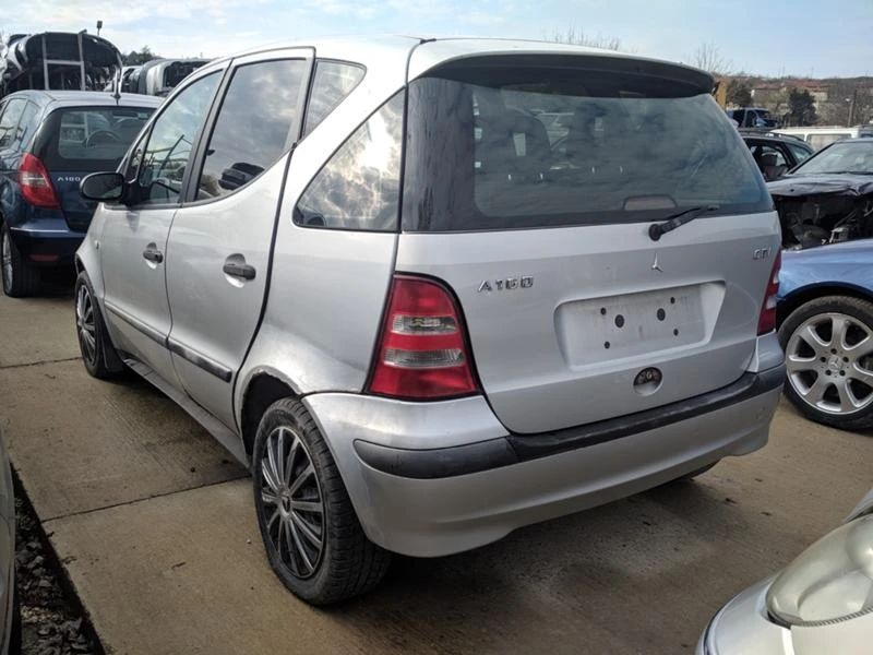 Mercedes-Benz A 160 CDI, снимка 4 - Автомобили и джипове - 32427911