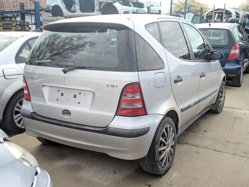 Mercedes-Benz A 160 CDI, снимка 3 - Автомобили и джипове - 32427911