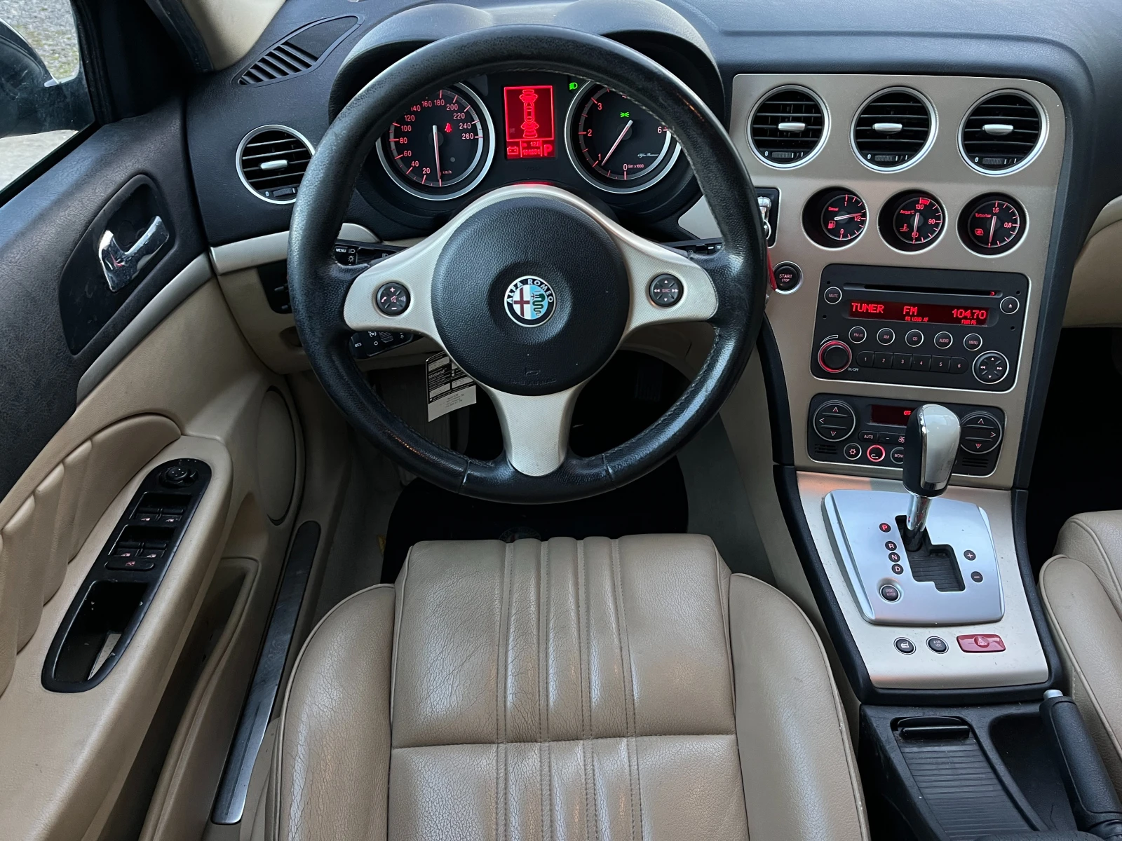 Alfa Romeo 159 sportwagon 2.4JTDm20v AВТОМАТИК - изображение 9