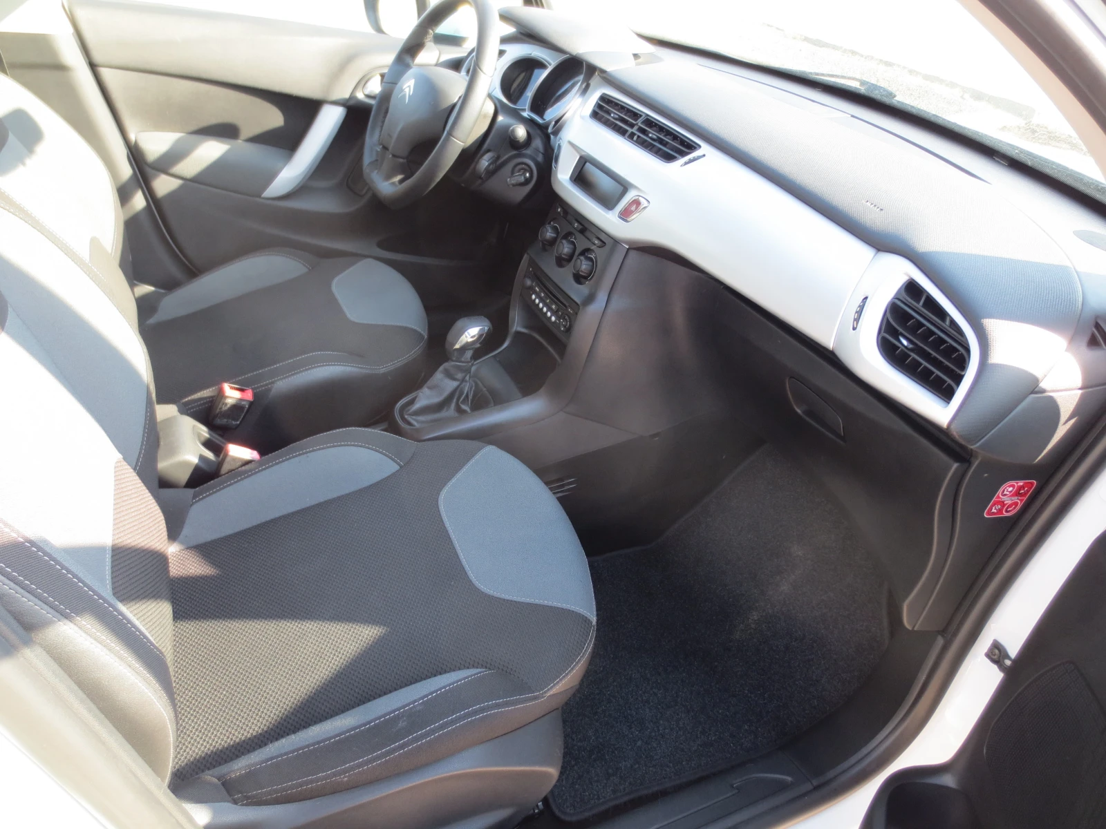 Citroen C3 1.4 HDI  | Mobile.bg — изображение 13
