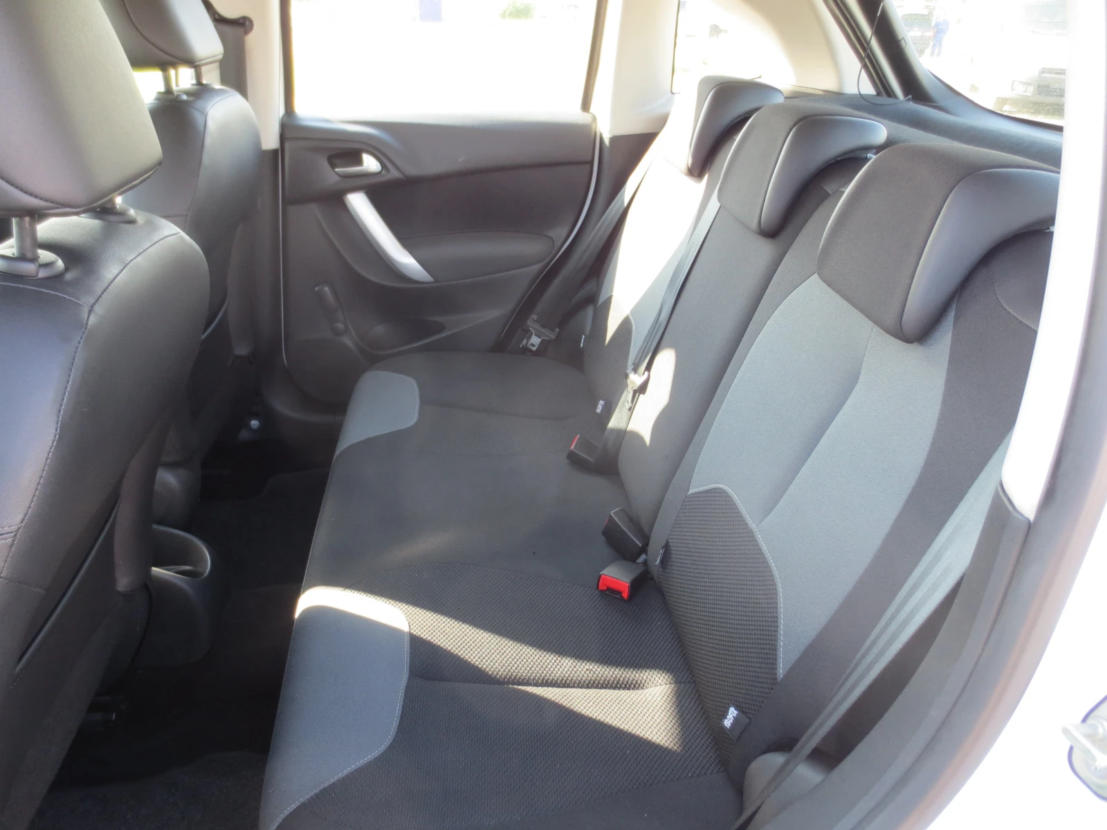 Citroen C3 1.4 HDI  | Mobile.bg — изображение 11