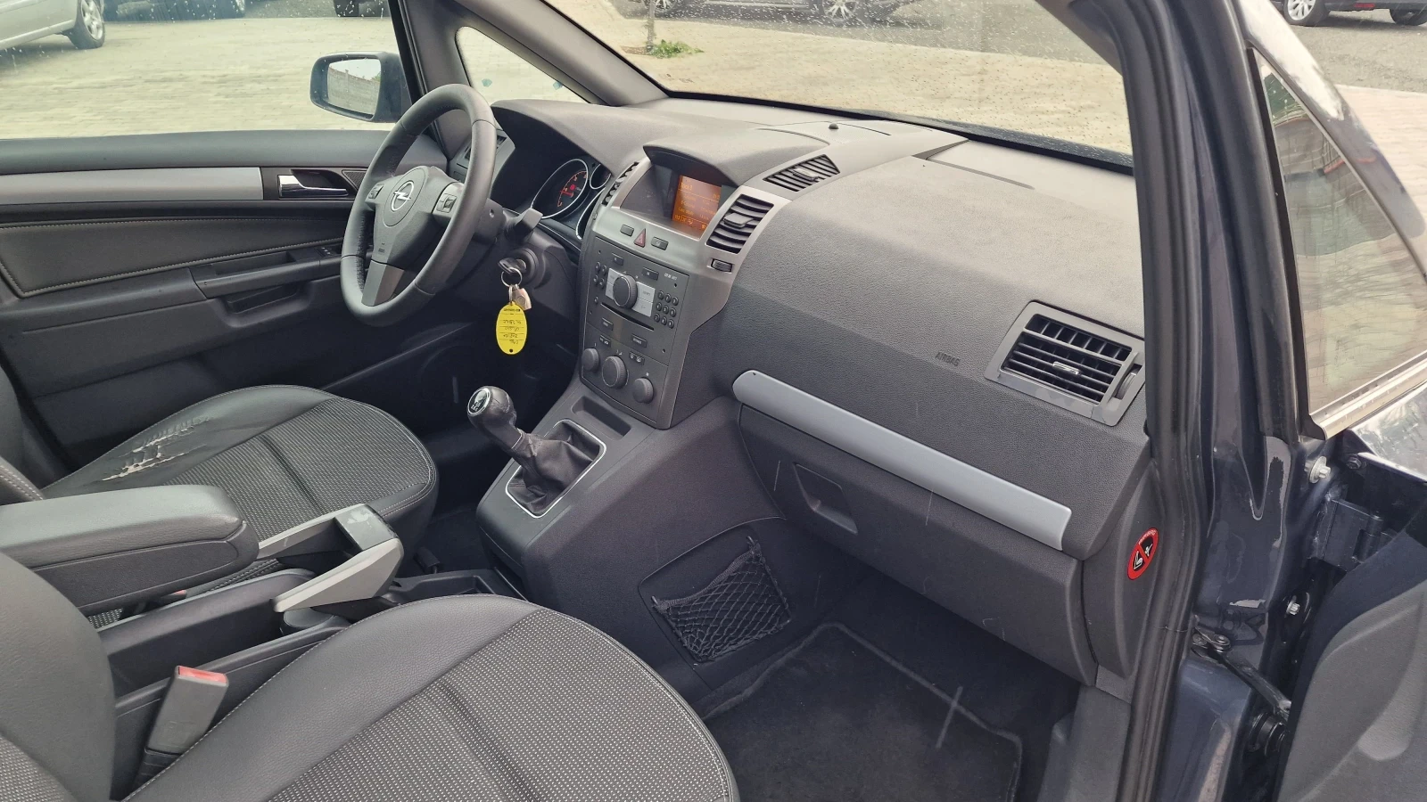 Opel Zafira 1.9CDTI - изображение 8