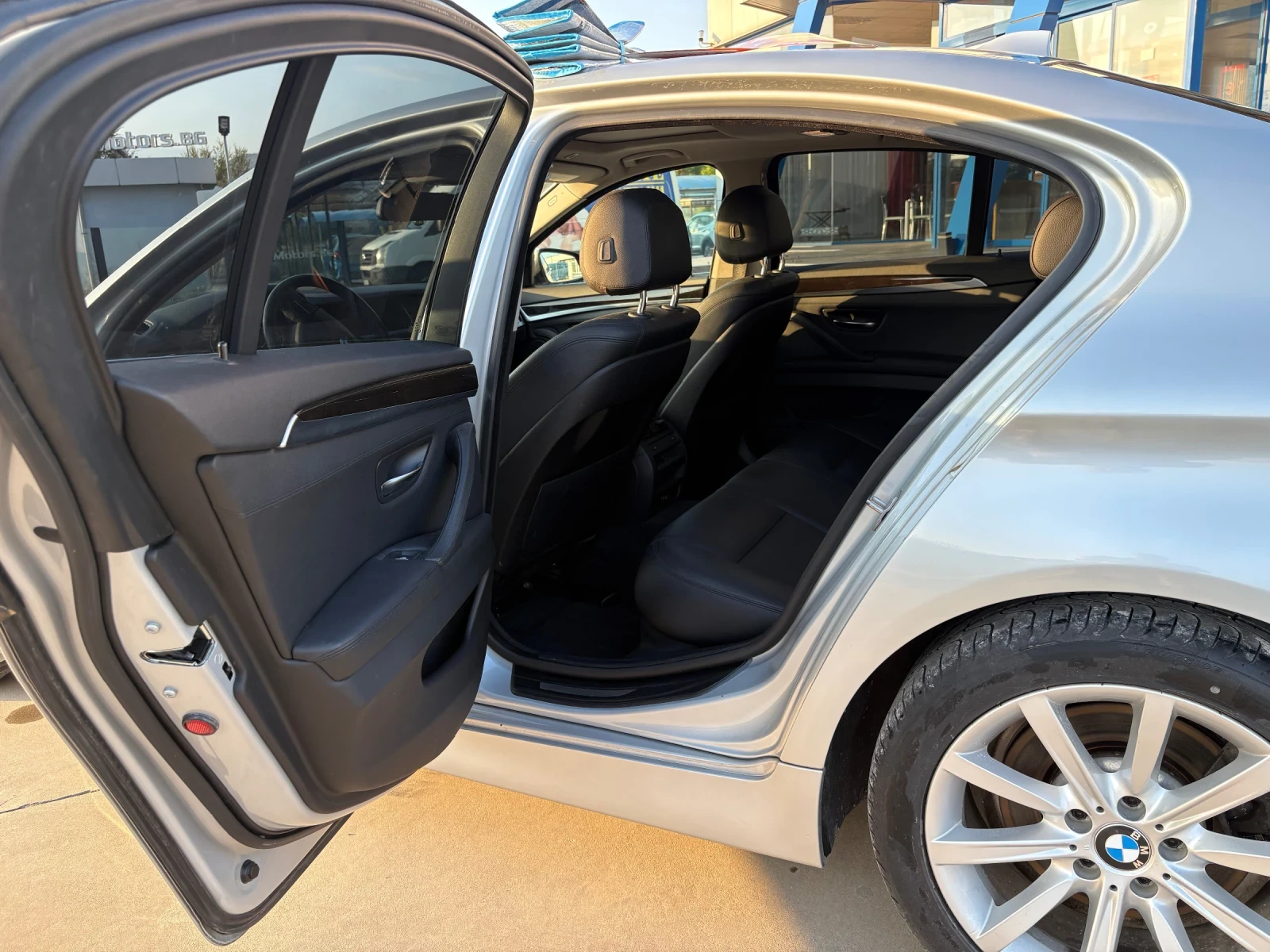 BMW 535 xDrive  | Mobile.bg   12