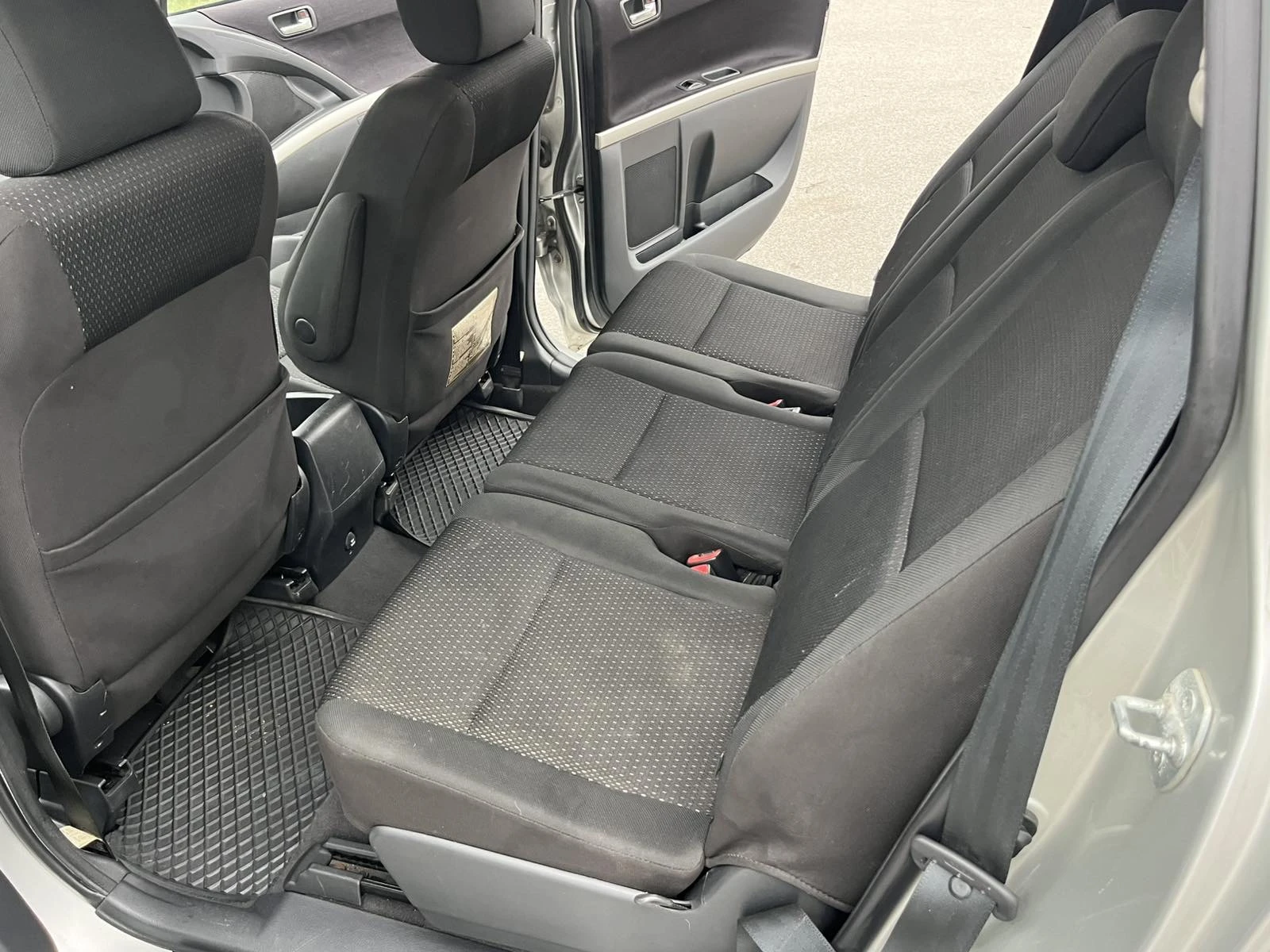 Toyota Corolla verso 2.2 D4D 136к 6 СКОРОСТИ КЛИМАТРОНИК АВТОПИЛОТ - изображение 9