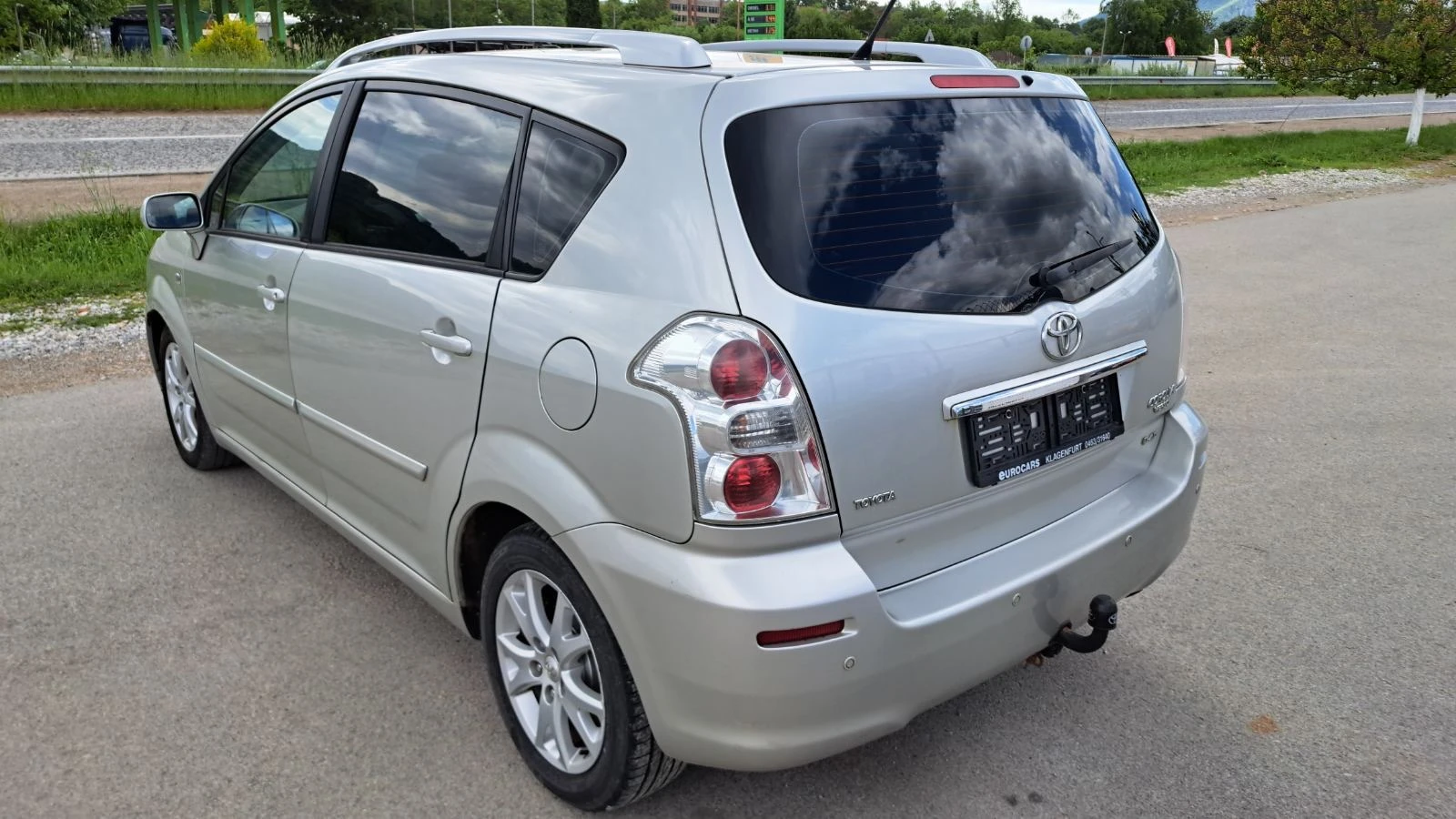 Toyota Corolla verso 2.2 D4D 136� 6 �������� ����������� ��������� | Mobile.bg � ����������� 5