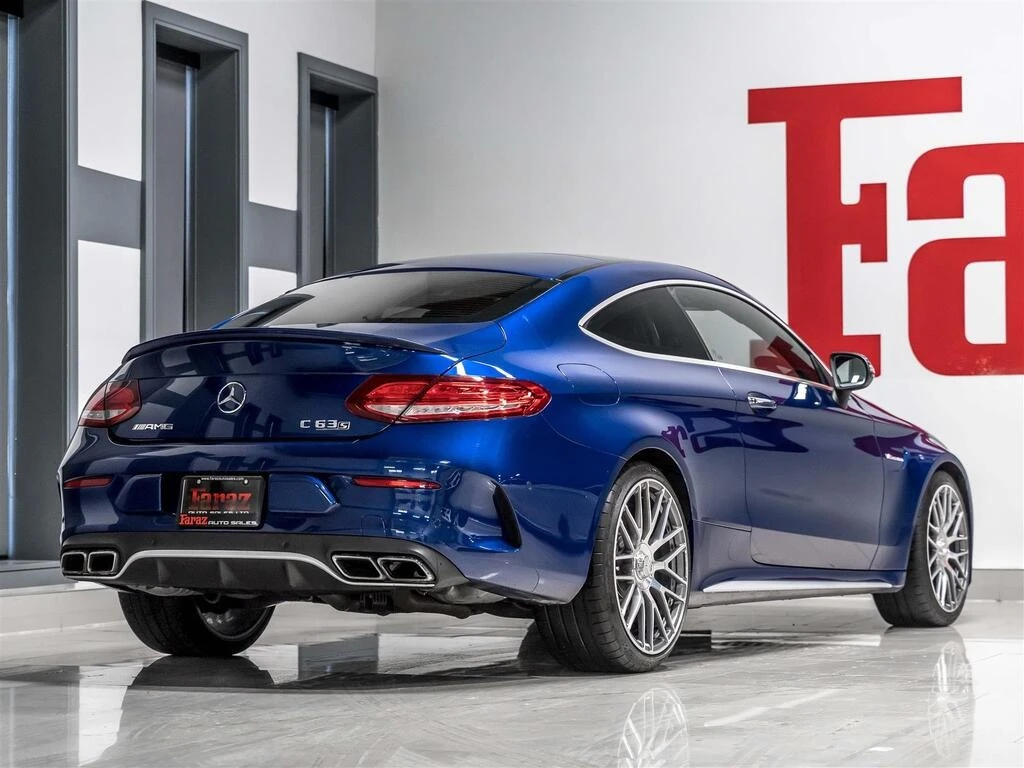 Mercedes-Benz C 63 AMG * * CARFAX * * АВТО КРЕДИТ * * , снимка 3 - Автомобили и джипове - 54004248