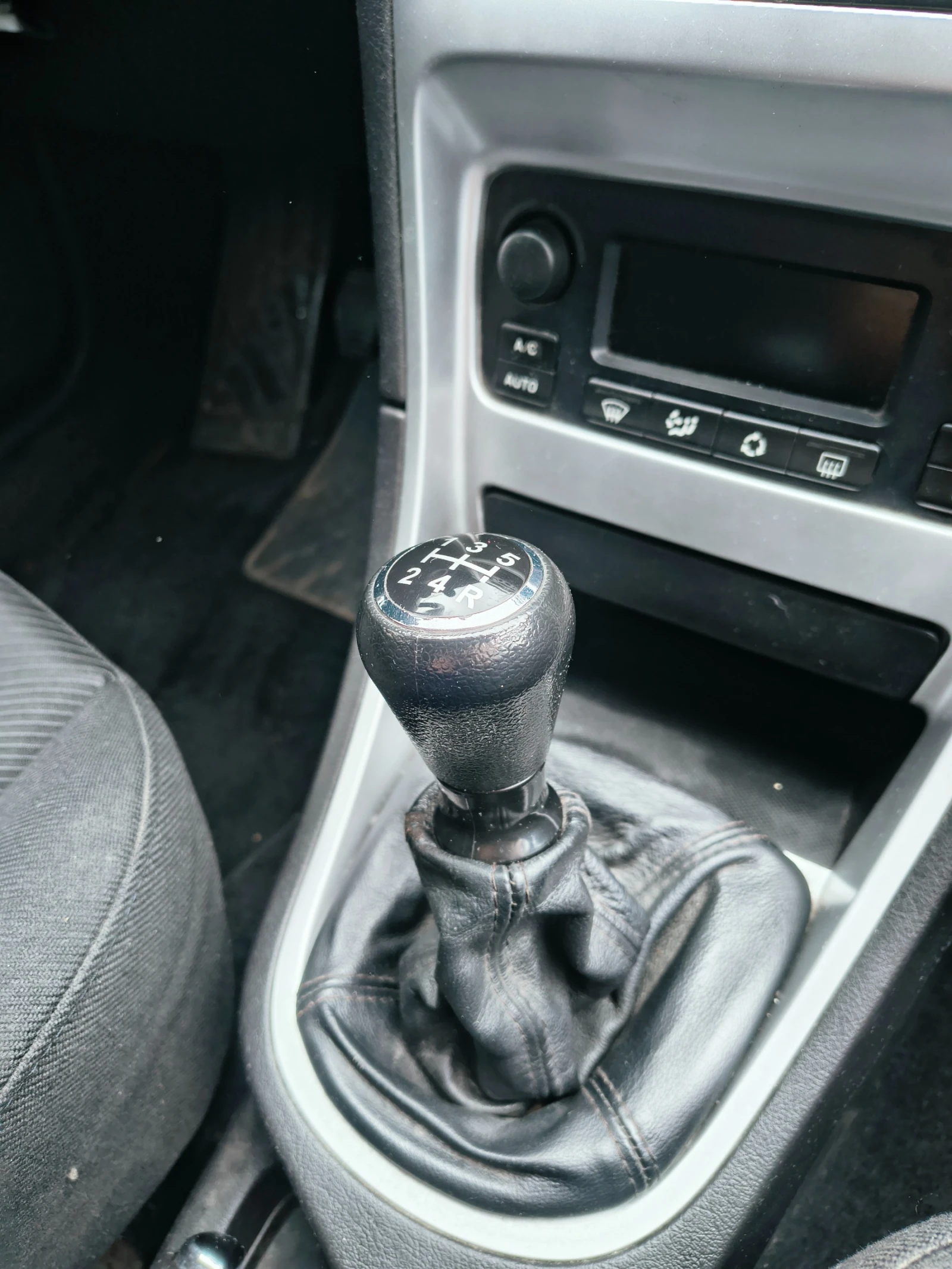 Peugeot 307, снимка 10 - Автомобили и джипове - 54090148