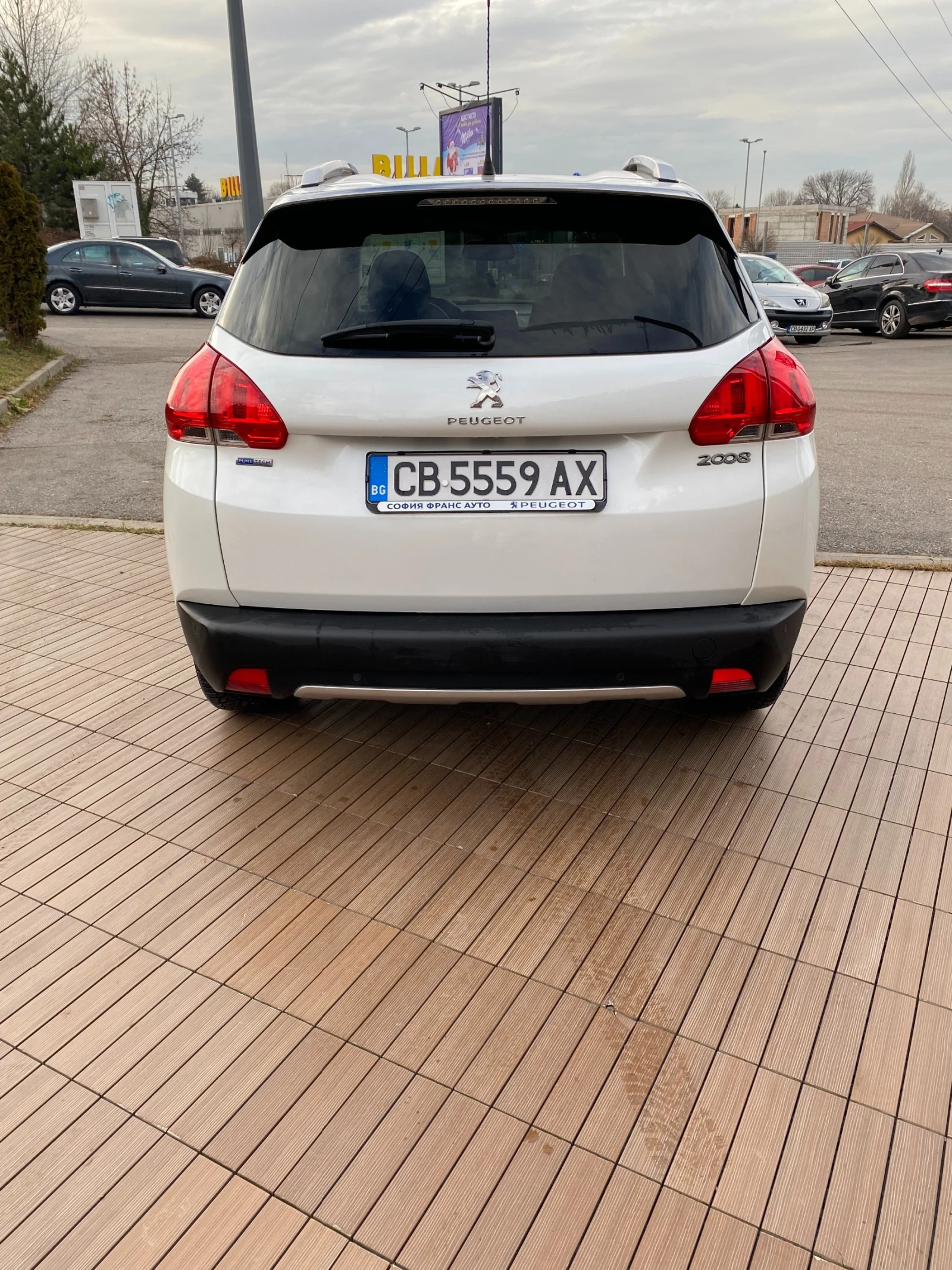 Peugeot 2008 Allure, снимка 3 - Автомобили и джипове - 54358524