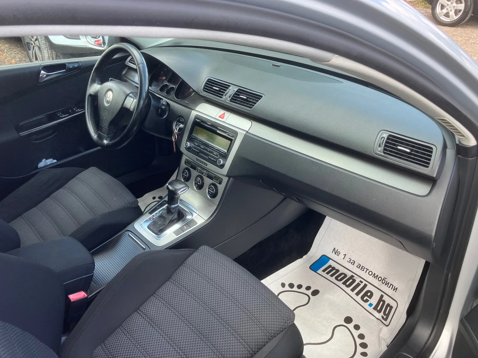 VW Passat 2.0i-150k.c, снимка 10 - Автомобили и джипове - 54416124