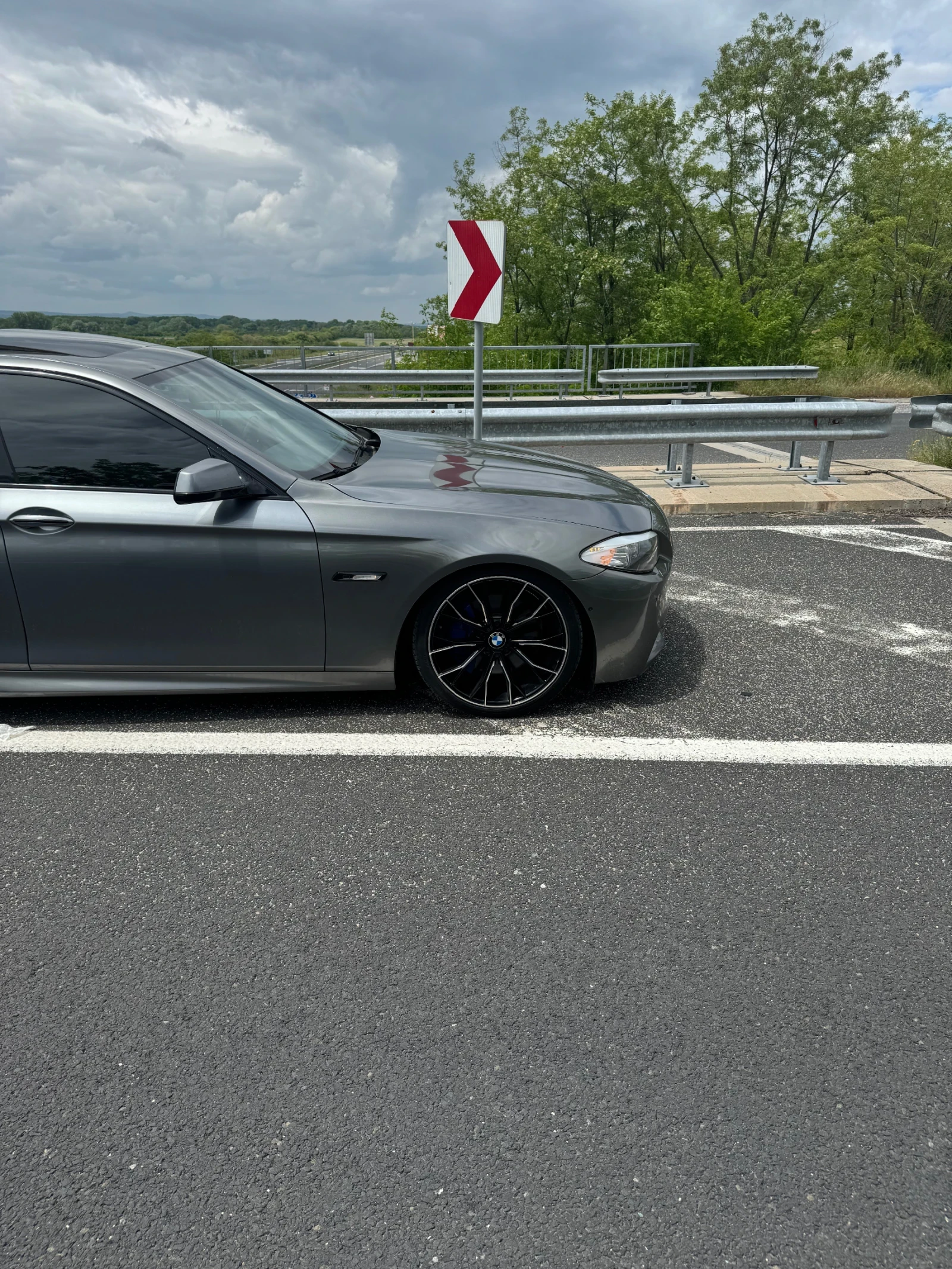 BMW 530 Bmw F10 facelift 530D, снимка 3 - Автомобили и джипове - 54491121