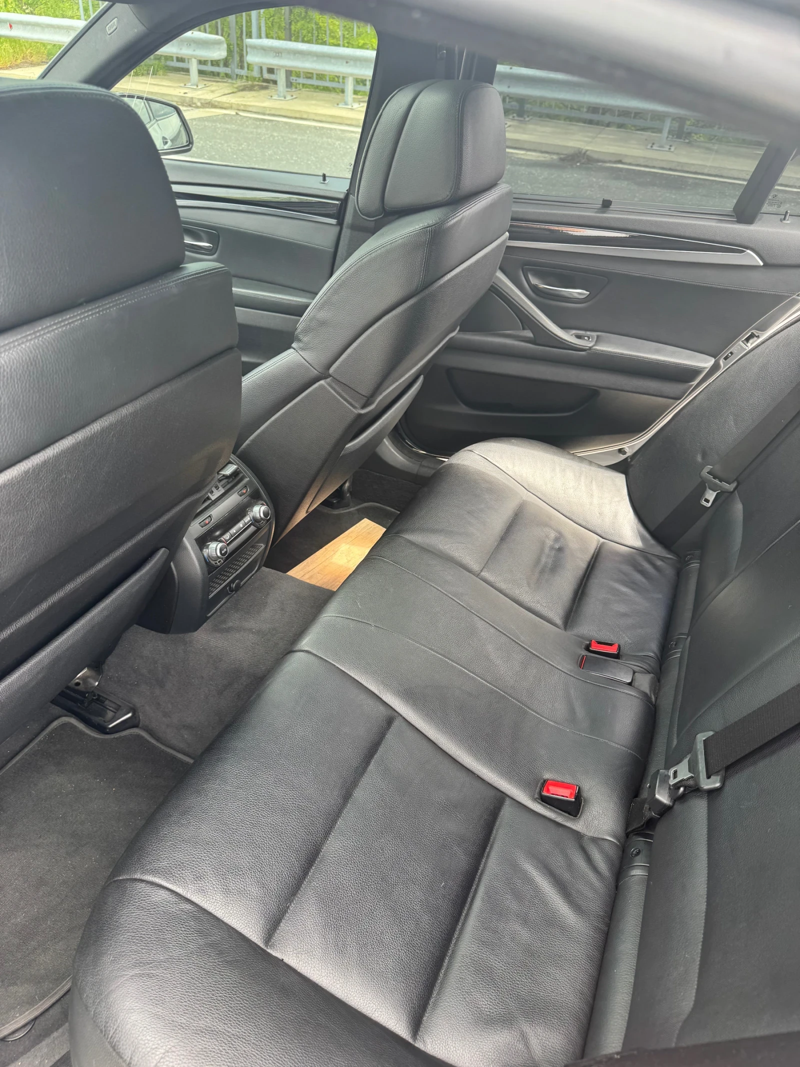 BMW 530 Bmw F10 facelift 530D, снимка 15 - Автомобили и джипове - 54491121