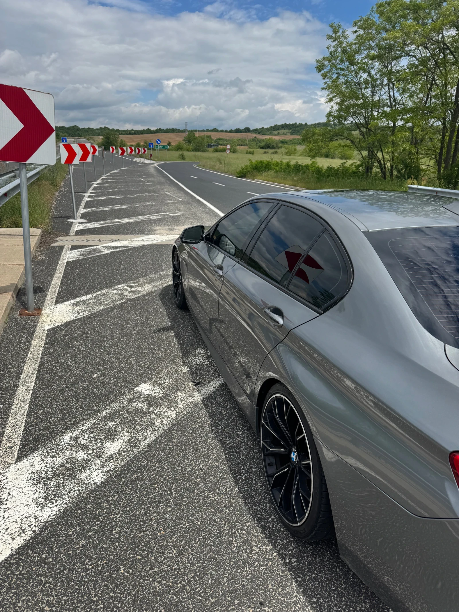 BMW 530 Bmw F10 facelift 530D, снимка 14 - Автомобили и джипове - 54491121