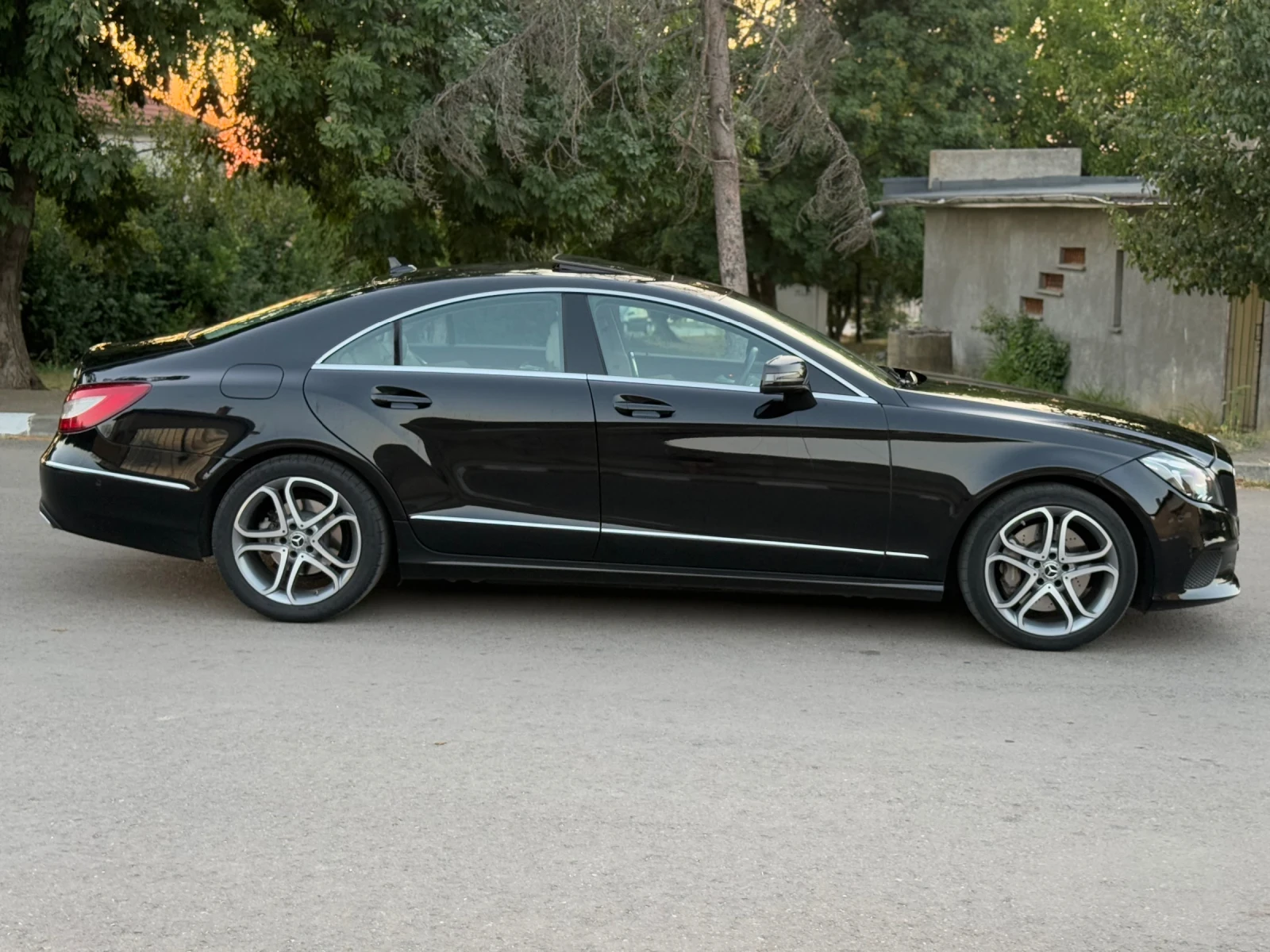 Mercedes-Benz CLS 400 4MATIC, снимка 2 - Автомобили и джипове - 55550361