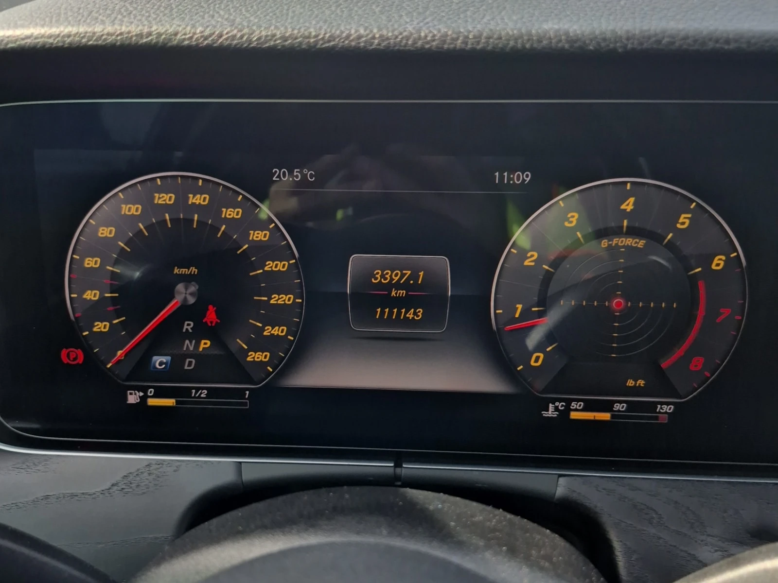 Mercedes-Benz E 300  CARFAX / ПАНОРАМА / АВТОКРЕДИТ, снимка 9 - Автомобили и джипове - 56023322