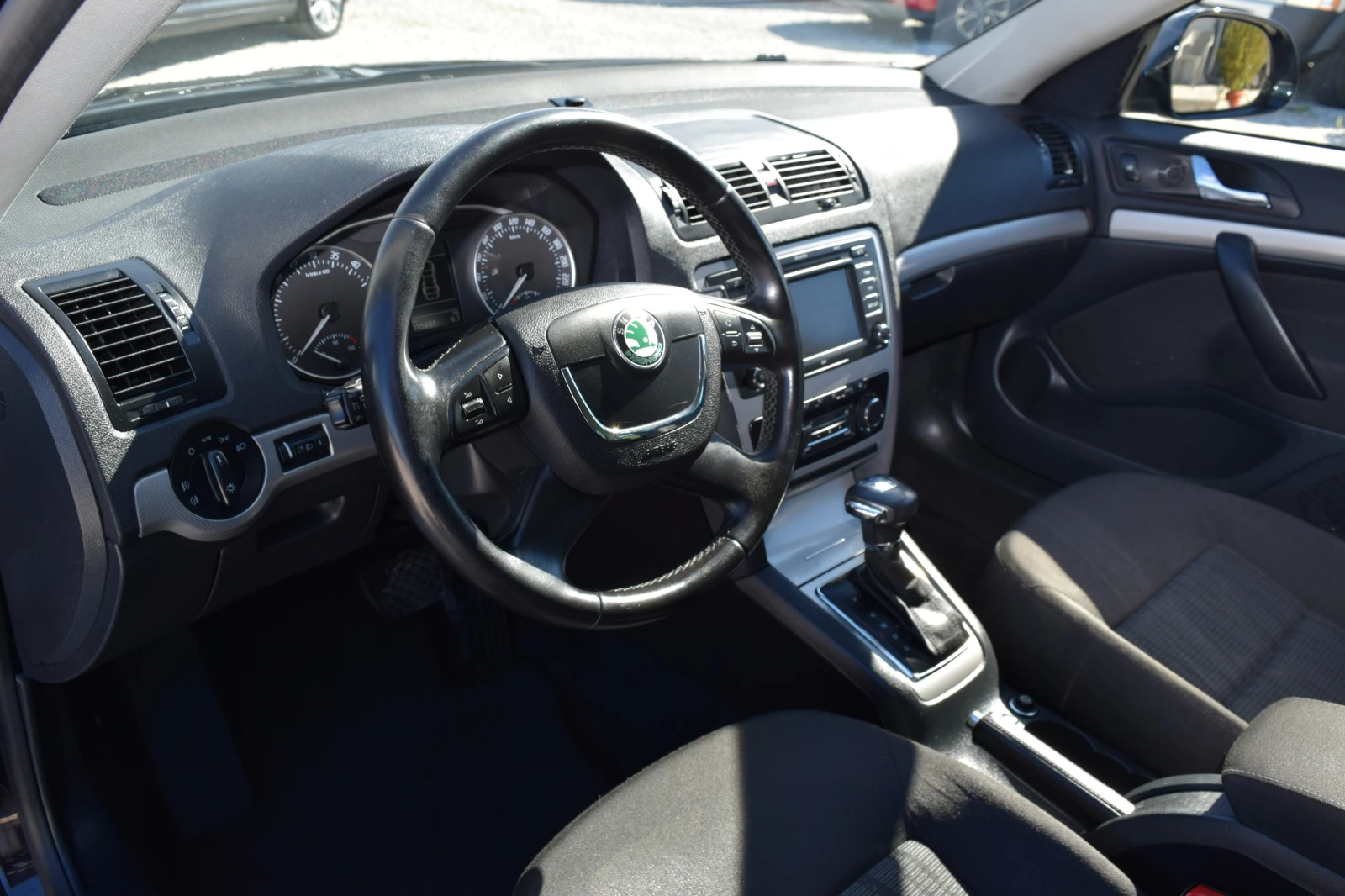 Skoda Octavia 1.6TDI* 105 kc* ���������* 185 �.��. | Mobile.bg � ����������� 9