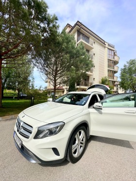 Mercedes-Benz GLA 200, снимка 10 - Автомобили и джипове - 45702486