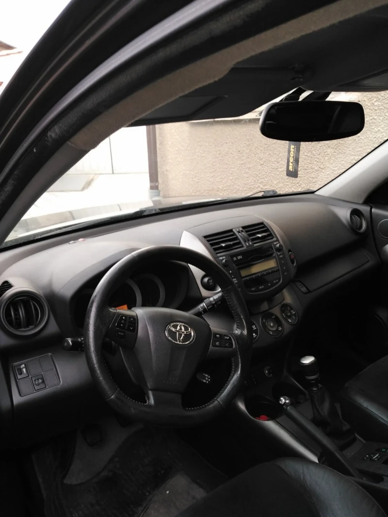 Toyota Rav4, снимка 3 - Автомобили и джипове - 49114009