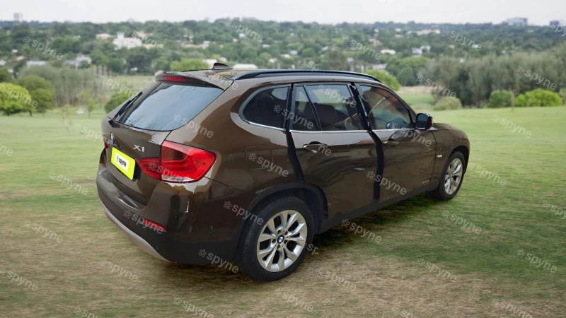 BMW X1 2.8 XDRIVE ЛИЗИНГ / БАРТЕР , снимка 3 - Автомобили и джипове - 48474162