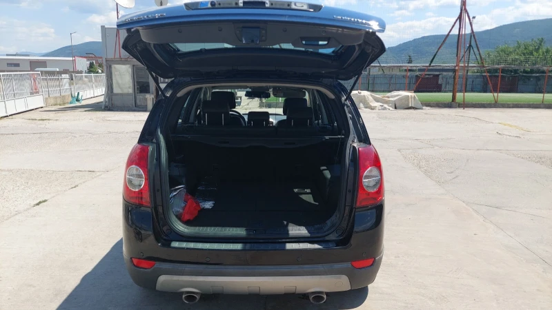 Chevrolet Captiva, снимка 8 - Автомобили и джипове - 52806759