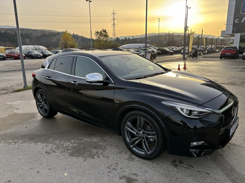 Infiniti Q30 Sport