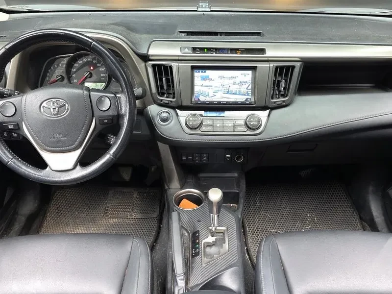 Toyota Rav4 2.5 2Wd, снимка 7 - Автомобили и джипове - 55796174