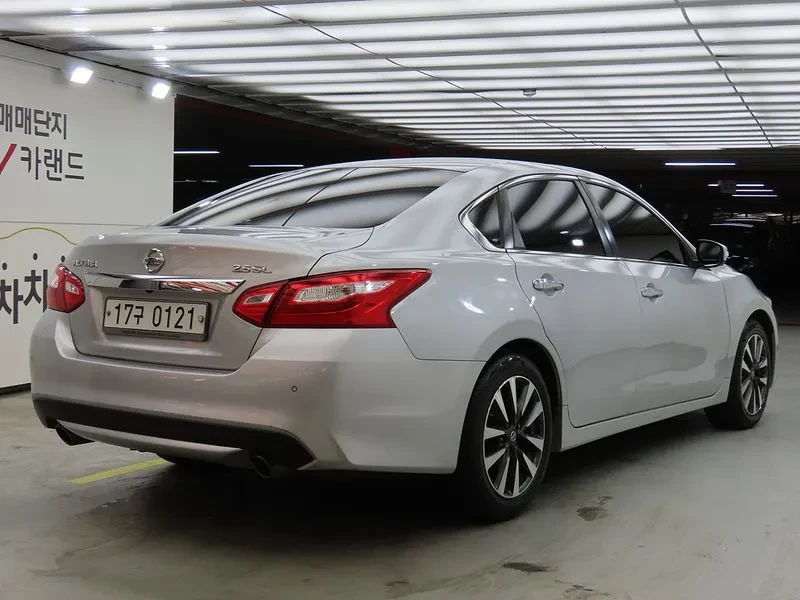 Nissan Altima 2.5 Smart L33, снимка 3 - Автомобили и джипове - 56530432