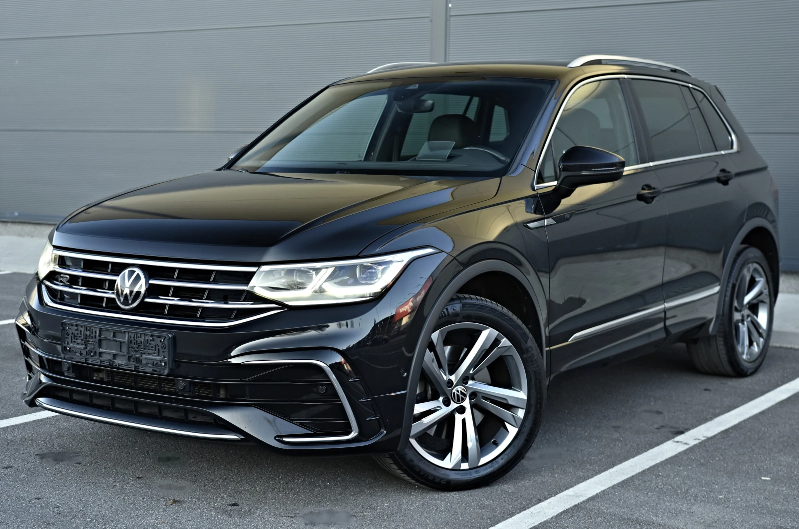 VW Tiguan 2.0TDI/3xR Line/4motion/Distronic/Camera/IQLED, снимка 1
