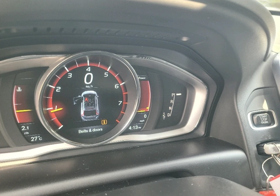 Volvo XC60 PREMIER AUTOMAT AWD 2.5L 5CYL ОЧАКВАН ВНОС - изображение 6