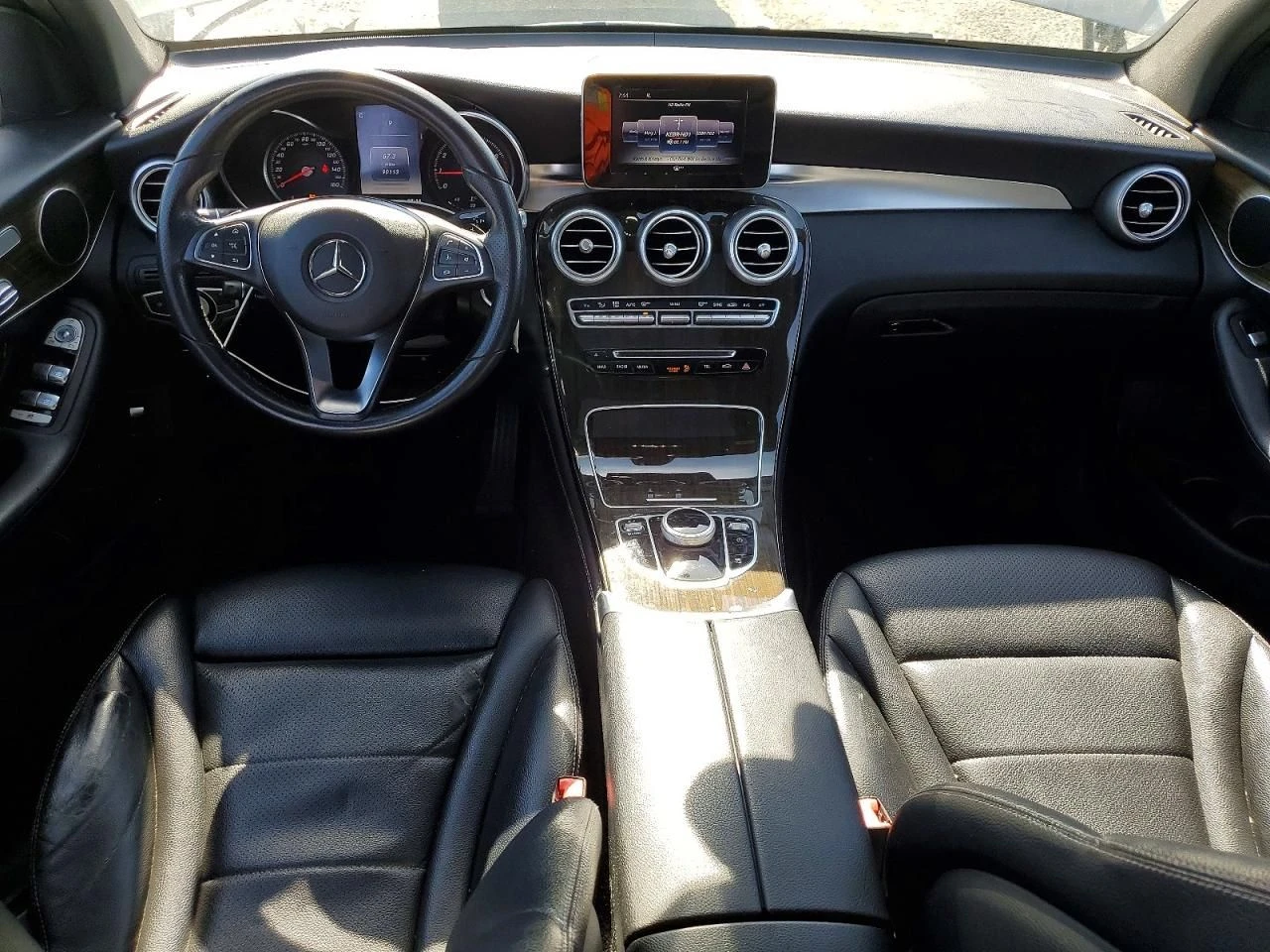 Mercedes-Benz GLC, снимка 8 - Автомобили и джипове - 54051392