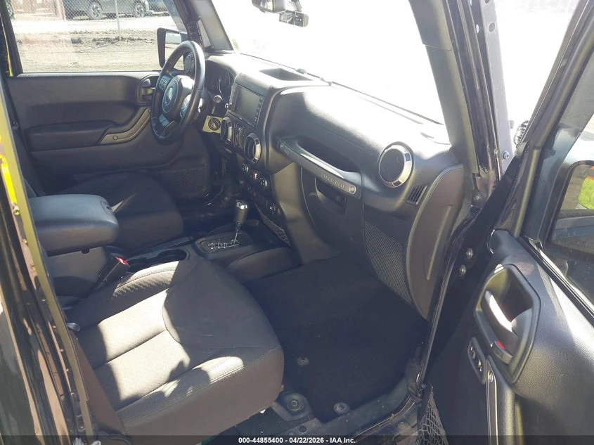 Jeep Wrangler 3.6l Jk Unlimited Sport S 4X4, снимка 5 - Автомобили и джипове - 54383752