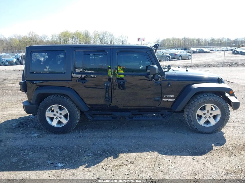 Jeep Wrangler 3.6l Jk Unlimited Sport S 4X4, снимка 13 - Автомобили и джипове - 54383752