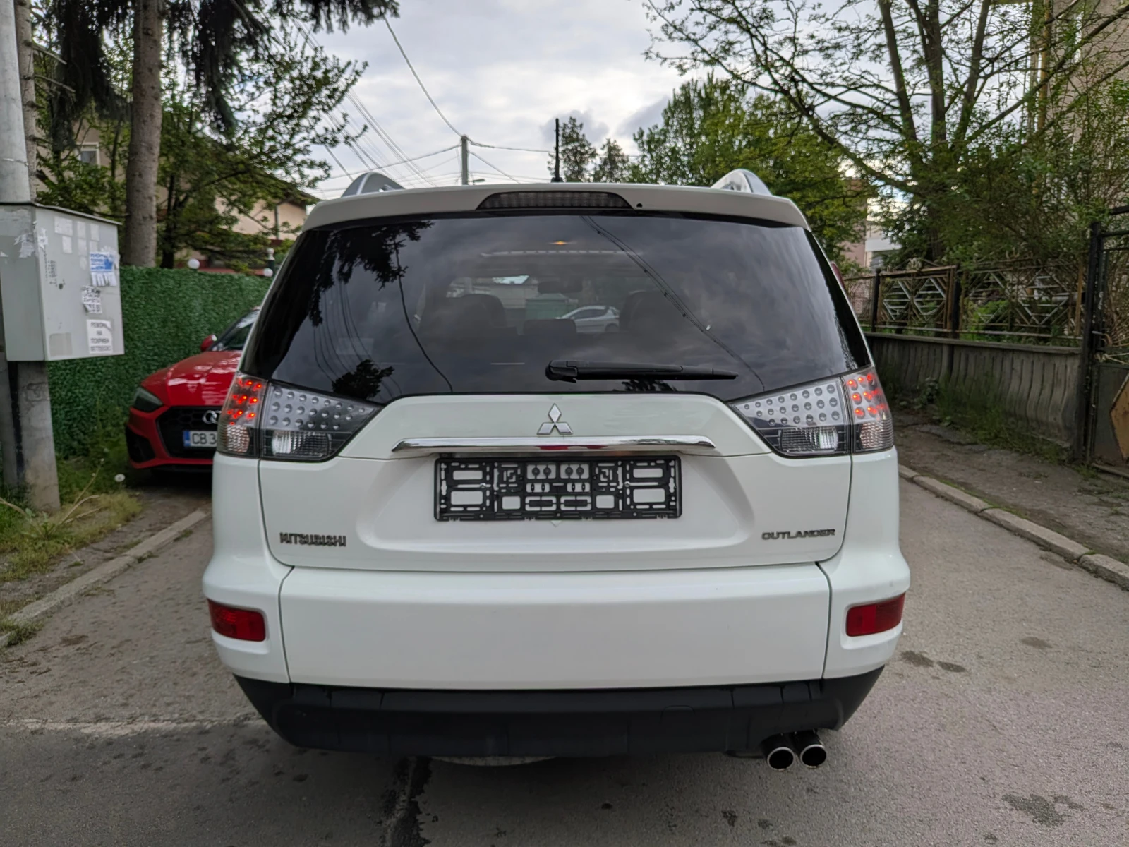 Mitsubishi Outlander XL* 7МЕСТА* AUTO* КОЖА* NAVI* 4X4* XENON* CAMERA* , снимка 7 - Автомобили и джипове - 54488206