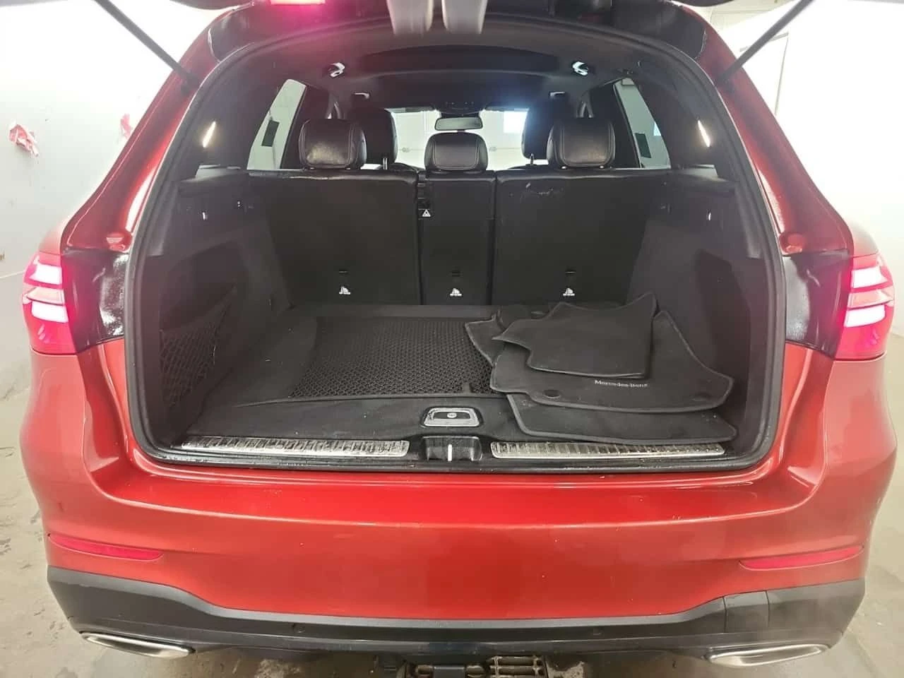 Mercedes-Benz GLE 300 AMG Line * CARFAX * , снимка 15 - Автомобили и джипове - 55300717