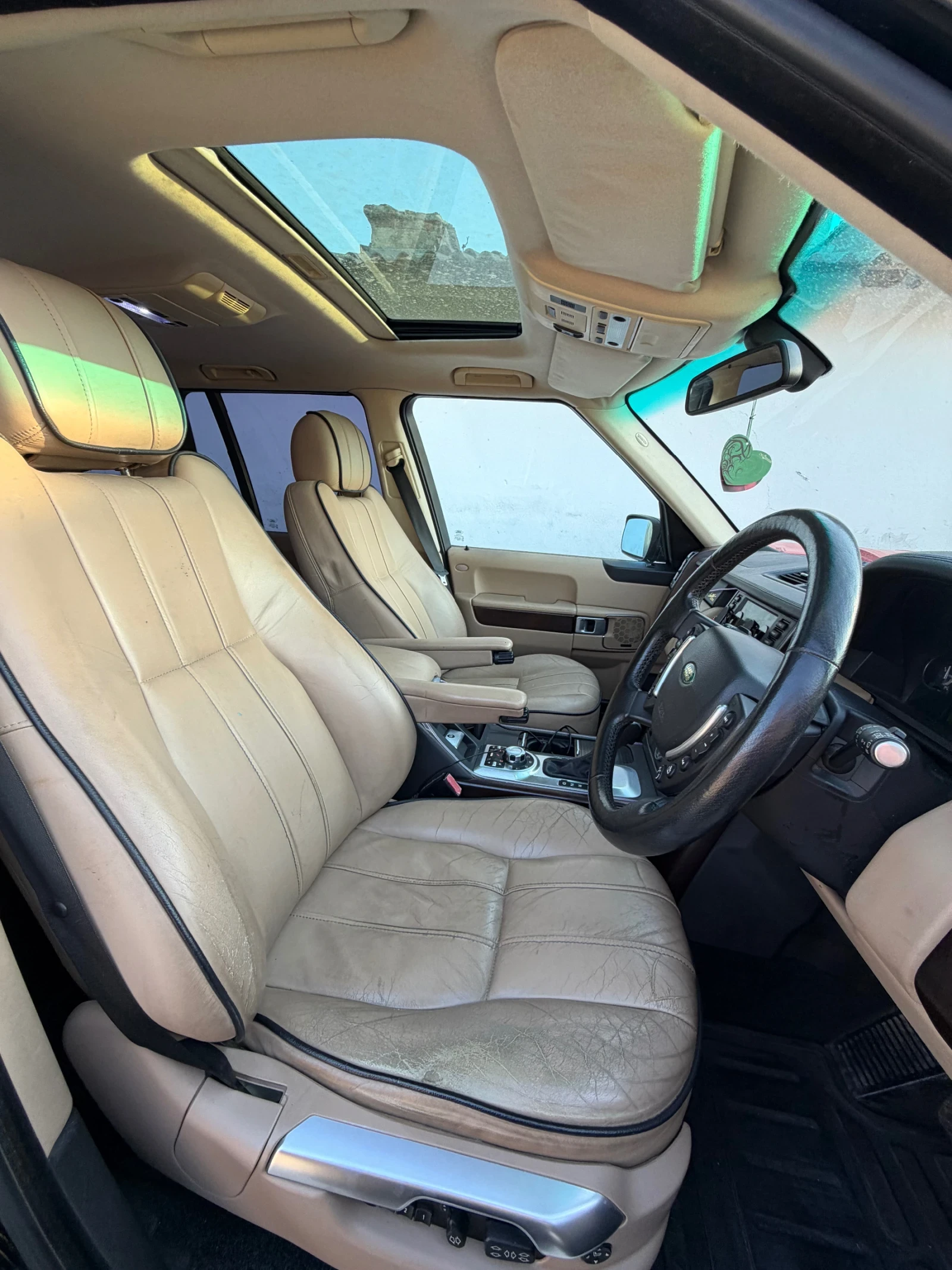 Land Rover Range rover Нов Внос* Перфектен, снимка 15 - Автомобили и джипове - 56010346