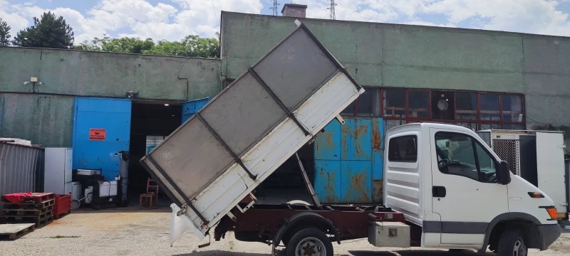 Iveco 35C9 Тристранен Самосвал* 2.8 TDI* Заводски двоен пакет, снимка 5 - Бусове и автобуси - 52791502