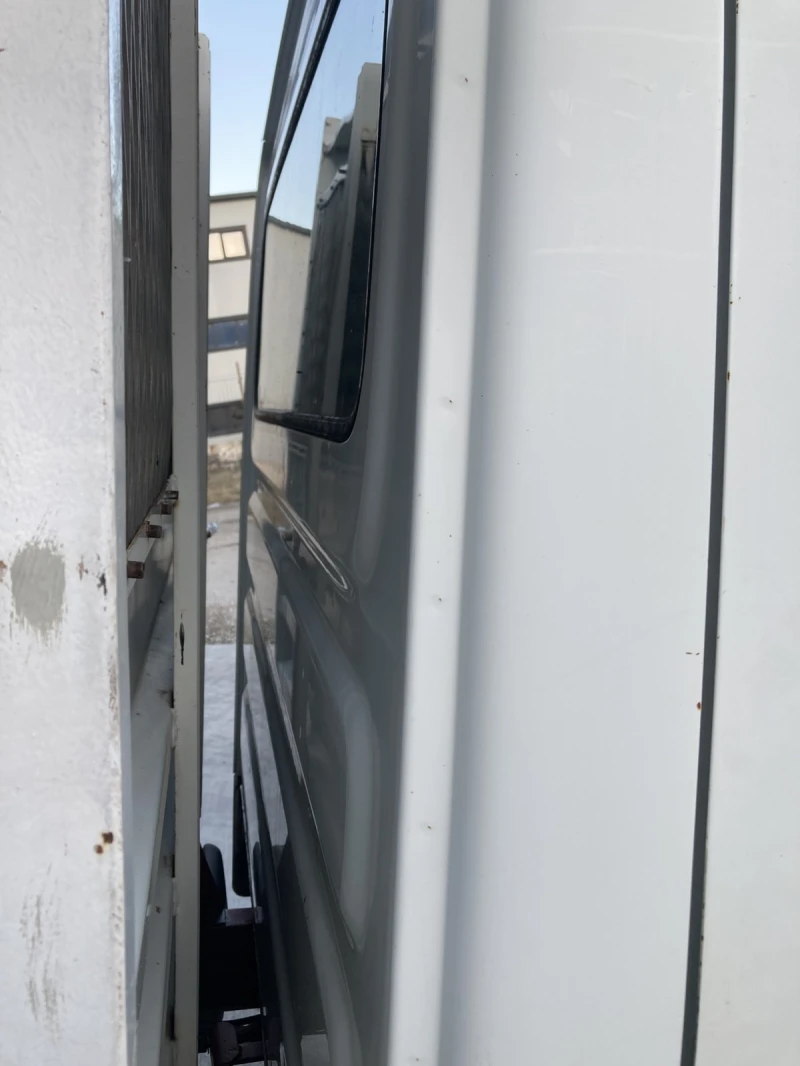 Iveco 35C9 Тристранен Самосвал* 2.8 TDI* Заводски двоен пакет, снимка 7 - Бусове и автобуси - 52791502