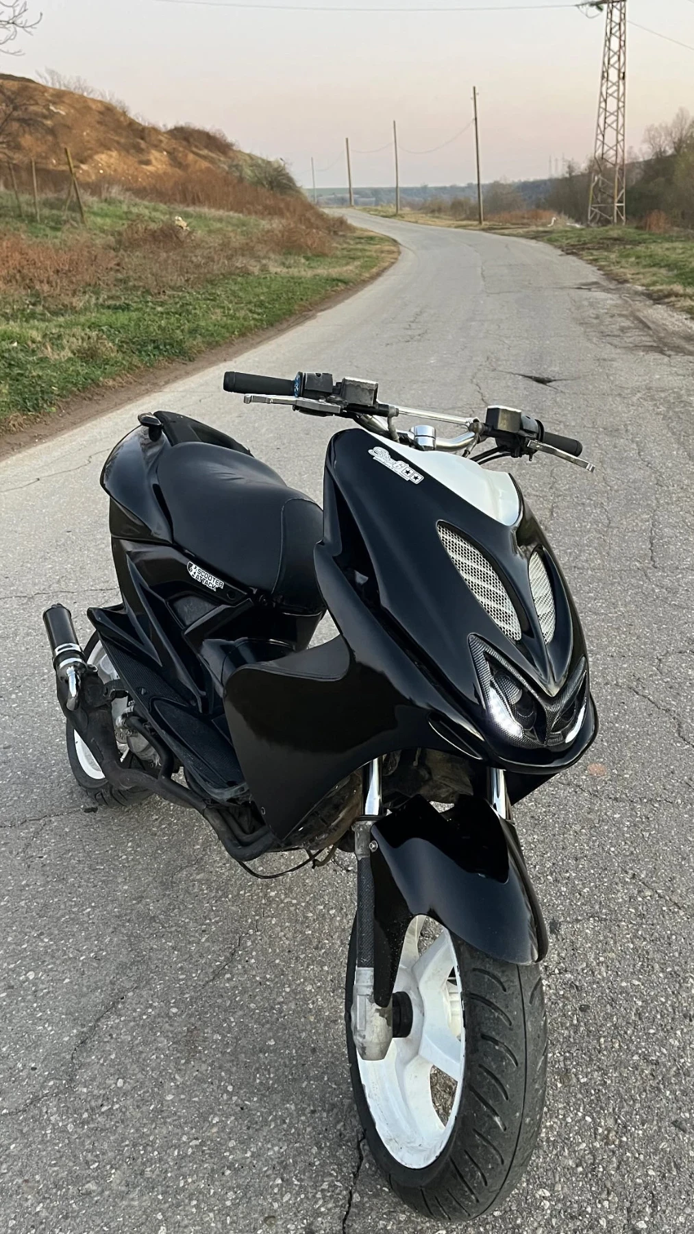 Yamaha Aerox !!ПРОДАВА СЕ!! Yamaha Aerox кит stage6 20 ks   21 , снимка 8 - Мотоциклети и мототехника - 54093536