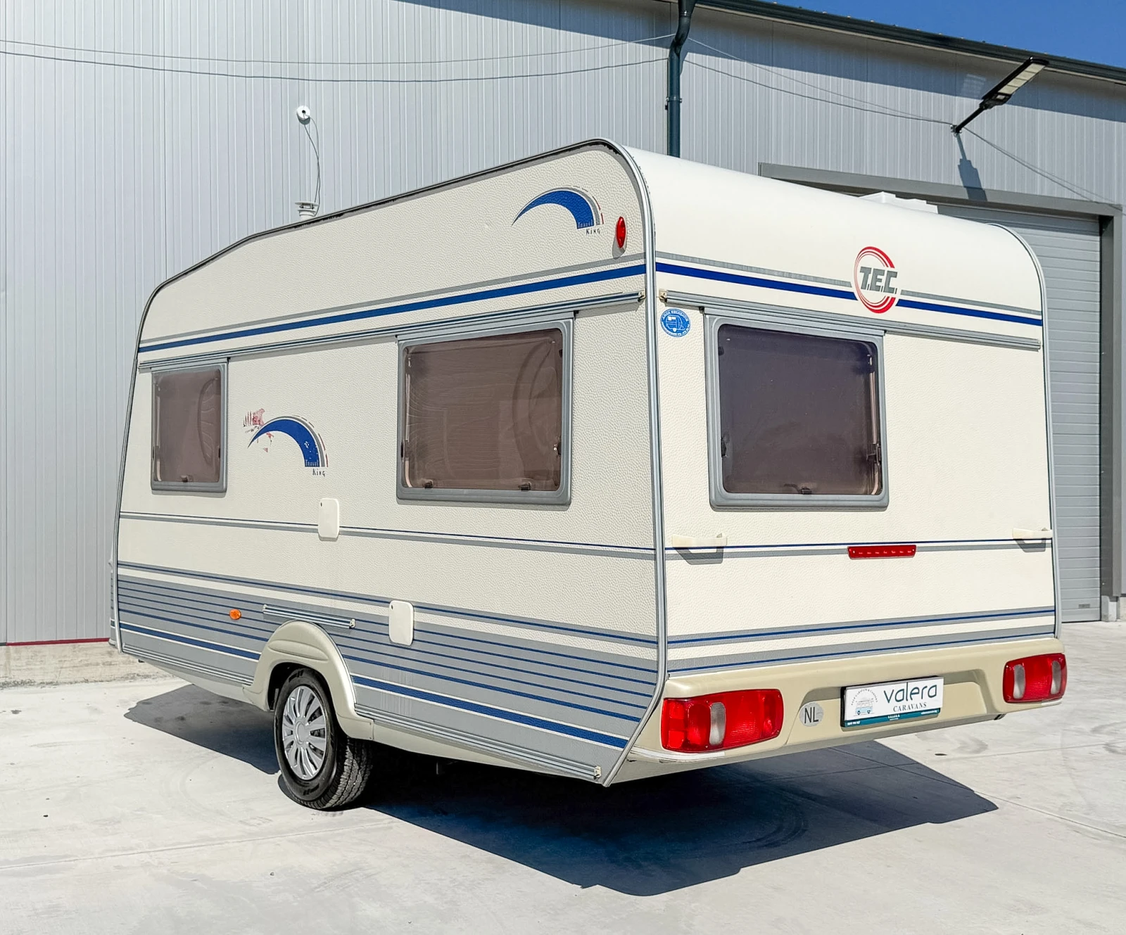Каравана TEC Travel King 390, снимка 2 - Каравани и кемпери - 55449658